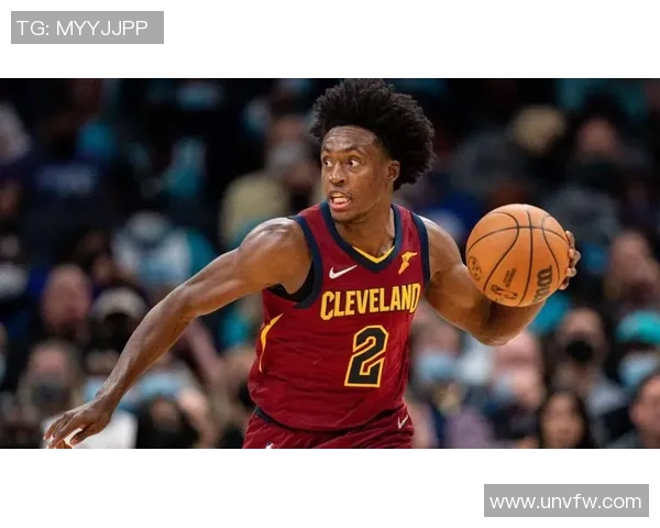 步行者后卫布鲁克斯膝伤缺席：球队未来将如何应对？